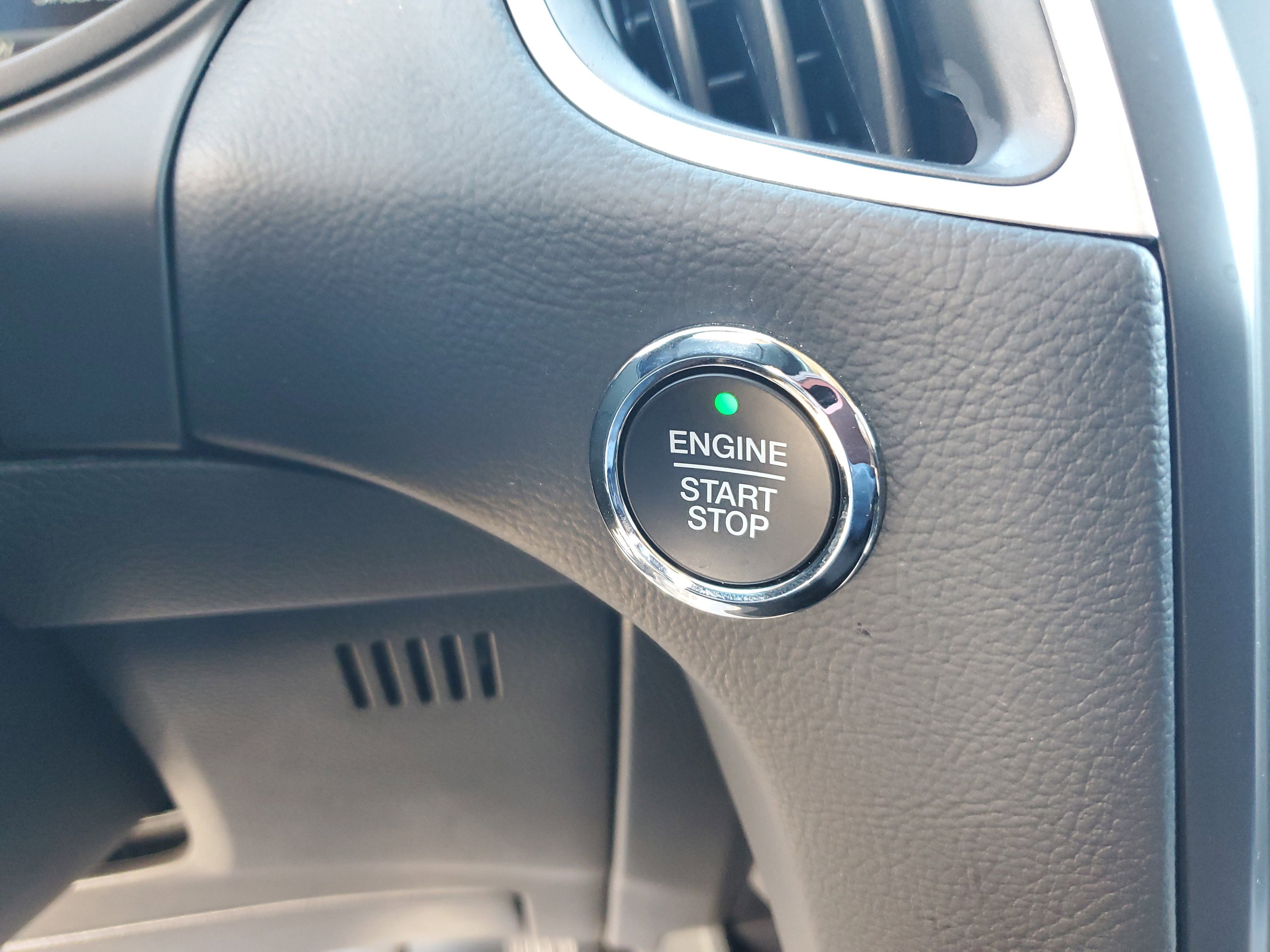 Used 2024 Ford Edge SE w/ Black Appearance Package image 27