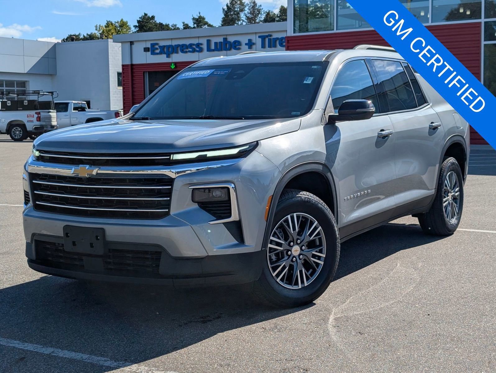 Certified 2025 Chevrolet Traverse LT