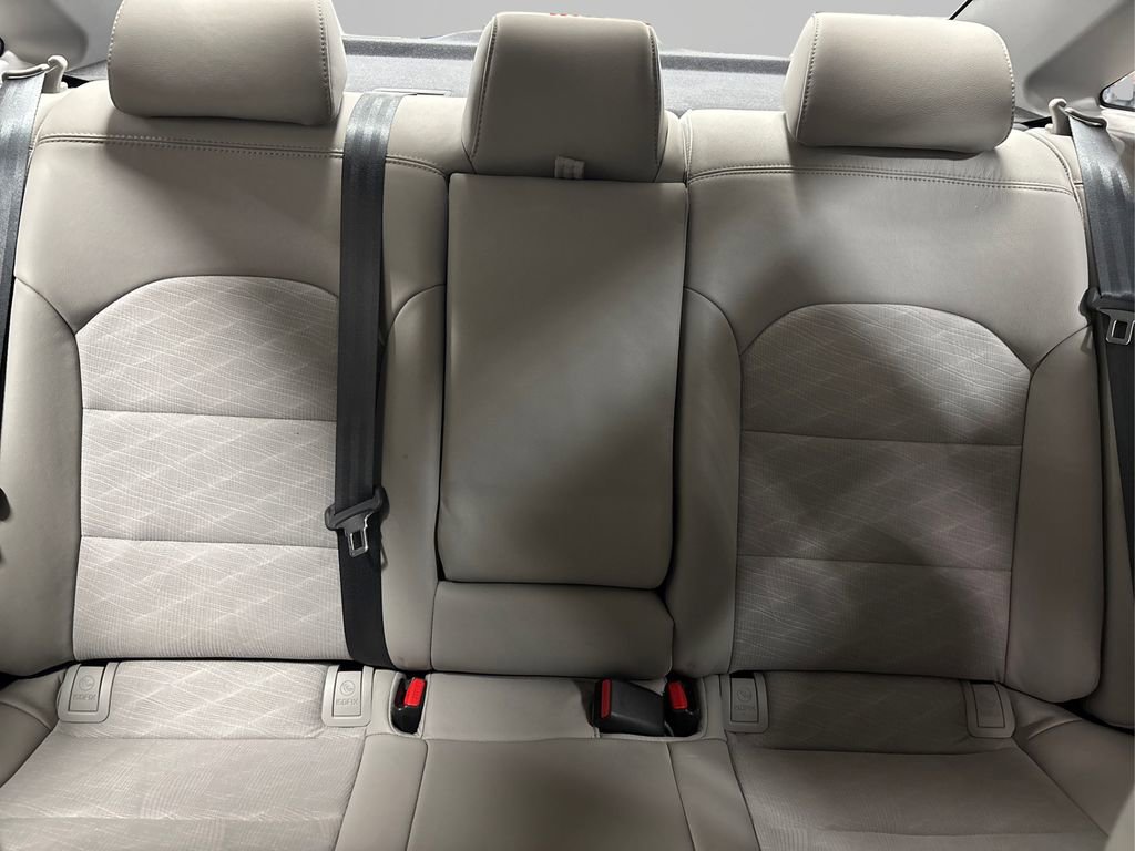 Used 2017 Hyundai Sonata Sport w/ Value Edition Package 02 image 18