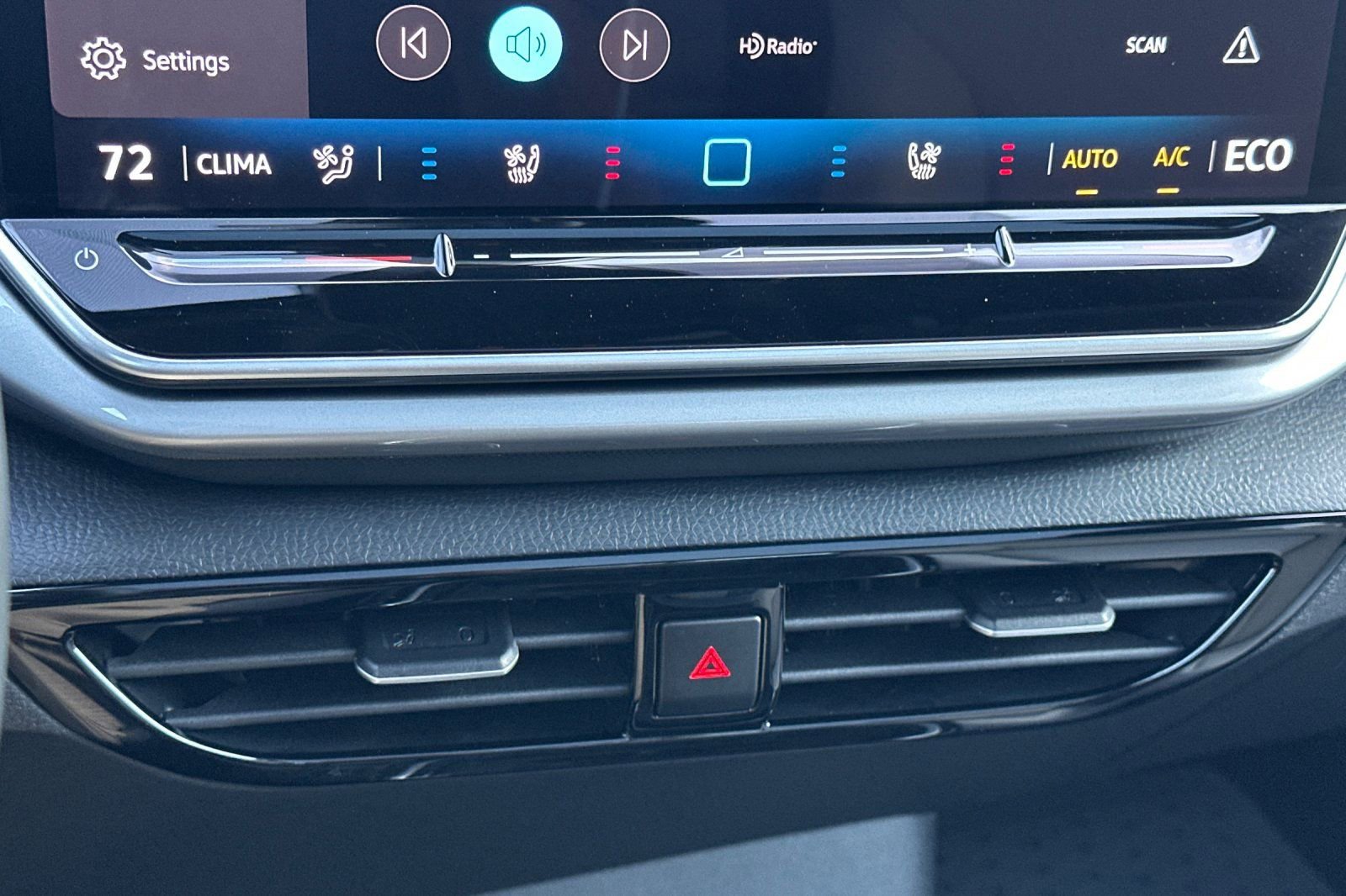 New 2025 Volkswagen ID.4 Pro S AWD/4WD image 19