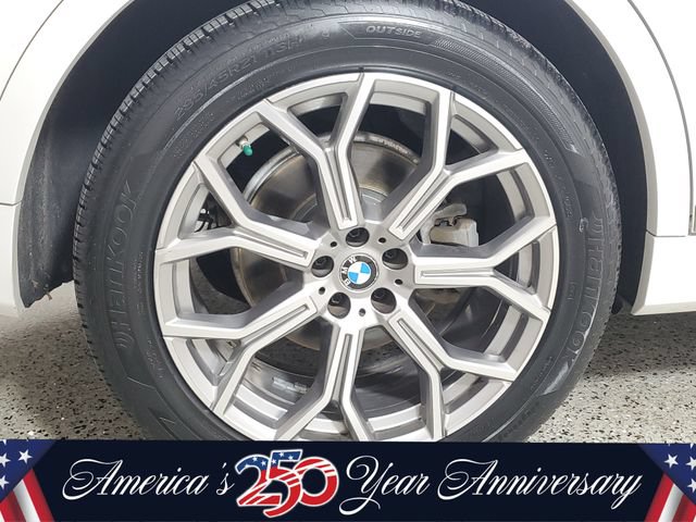 Used 2020 BMW X7 xDrive40i w/ Premium Package AWD/4WD image 7