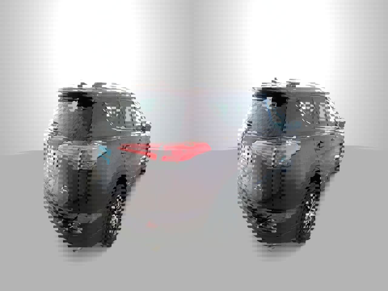 Used 2018 Toyota RAV4 LE w/ All Weather Liner Package image 8