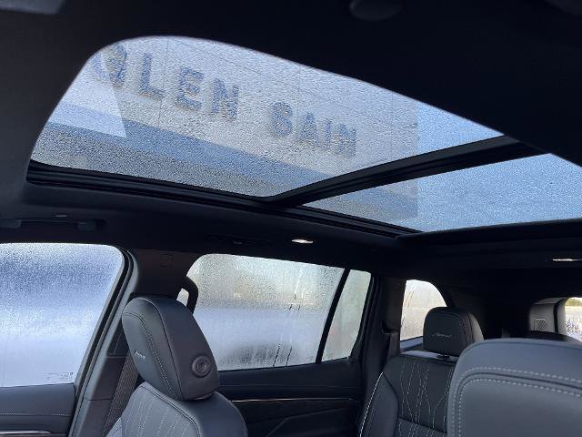 New 2026 Buick Enclave Avenir image 7