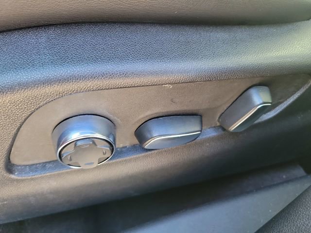 Used 2024 Cadillac XT4 Premium Luxury AWD/4WD image 22