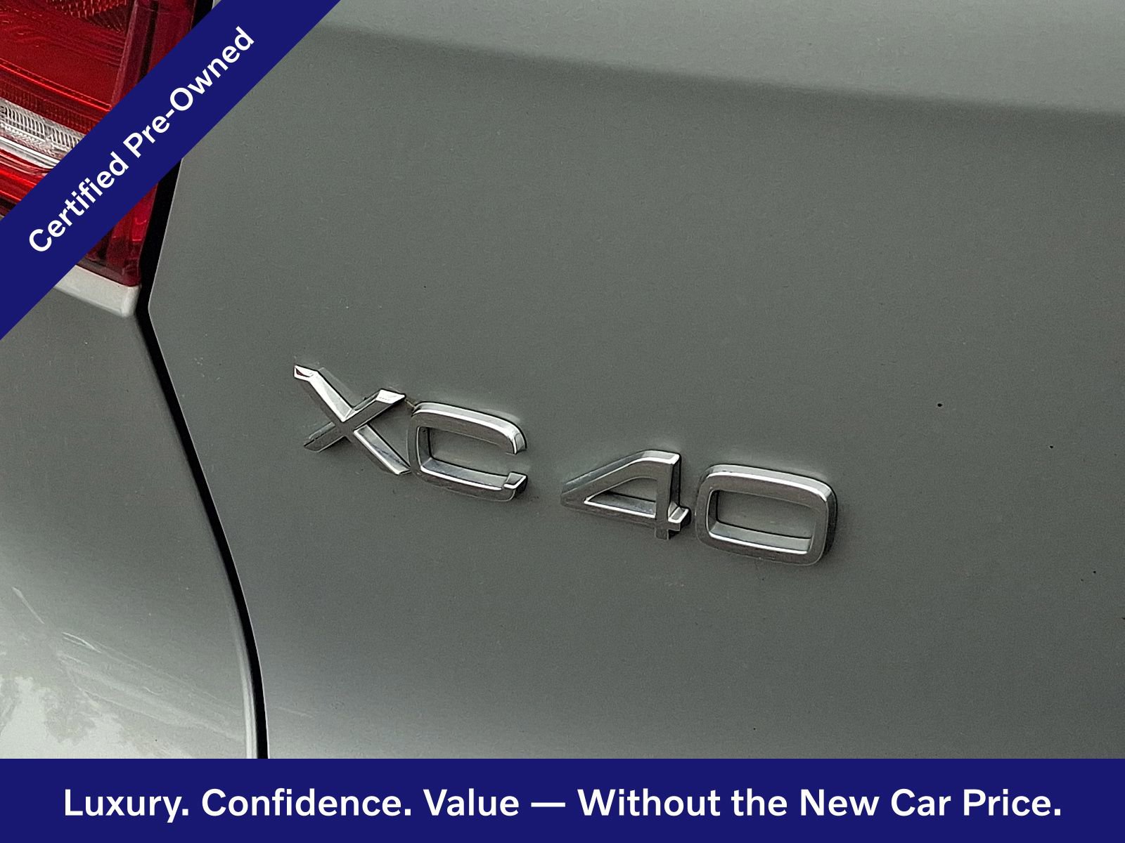 Certified 2024 Volvo XC40 B5 Plus w/ Protection Package Premier AWD/4WD image 30