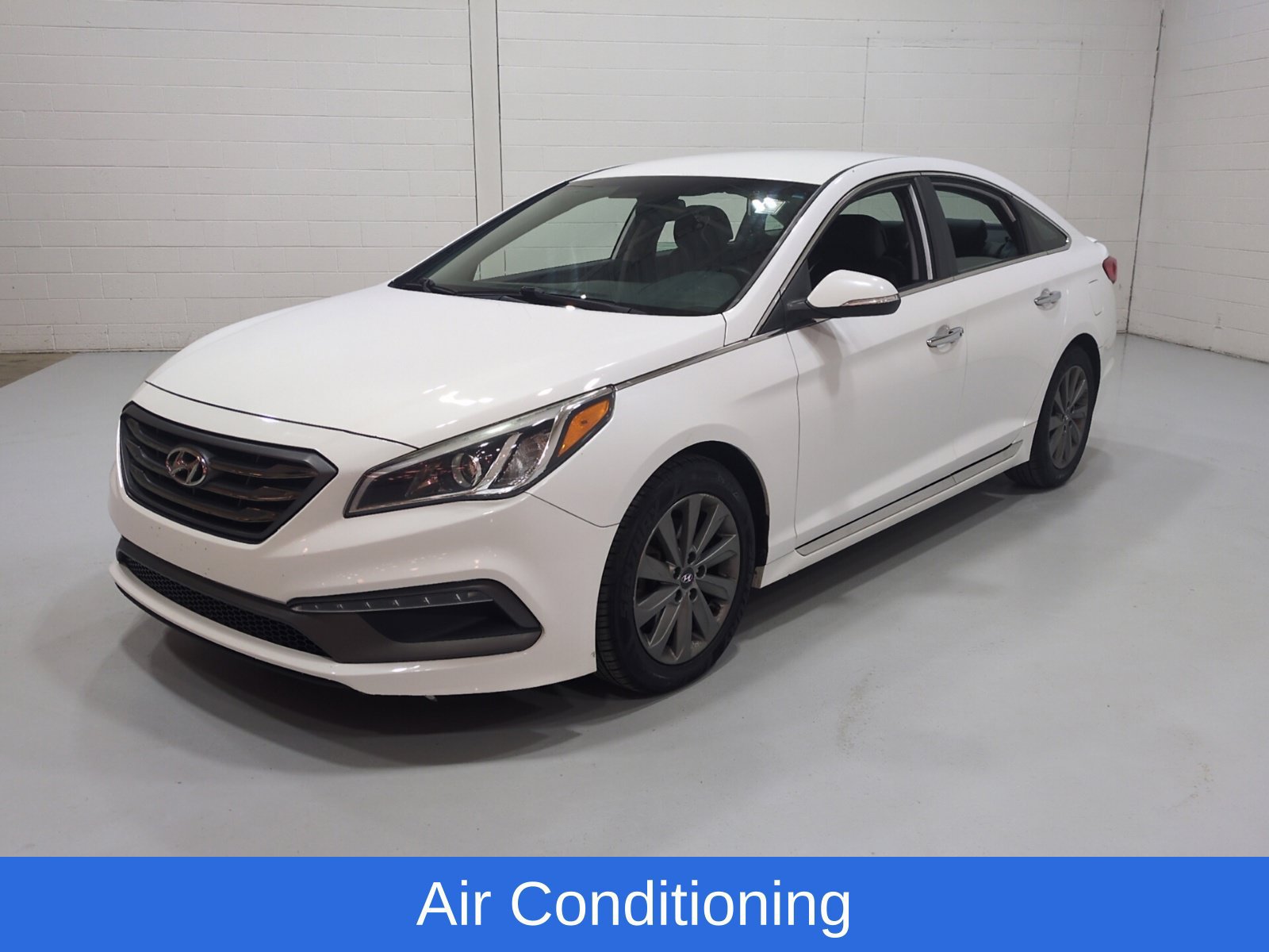 Used 2015 Hyundai Sonata Sport w/ Option Group 04 FWD image 7