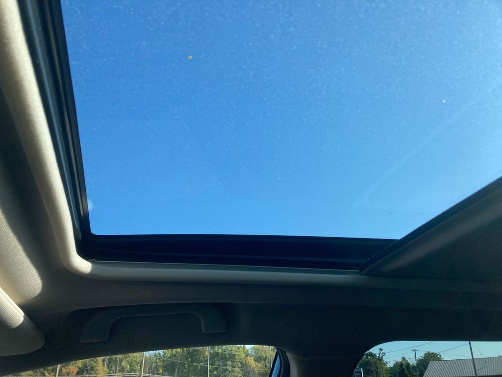 Used 2021 Subaru Forester Limited w/ Popular Package #3 image 25