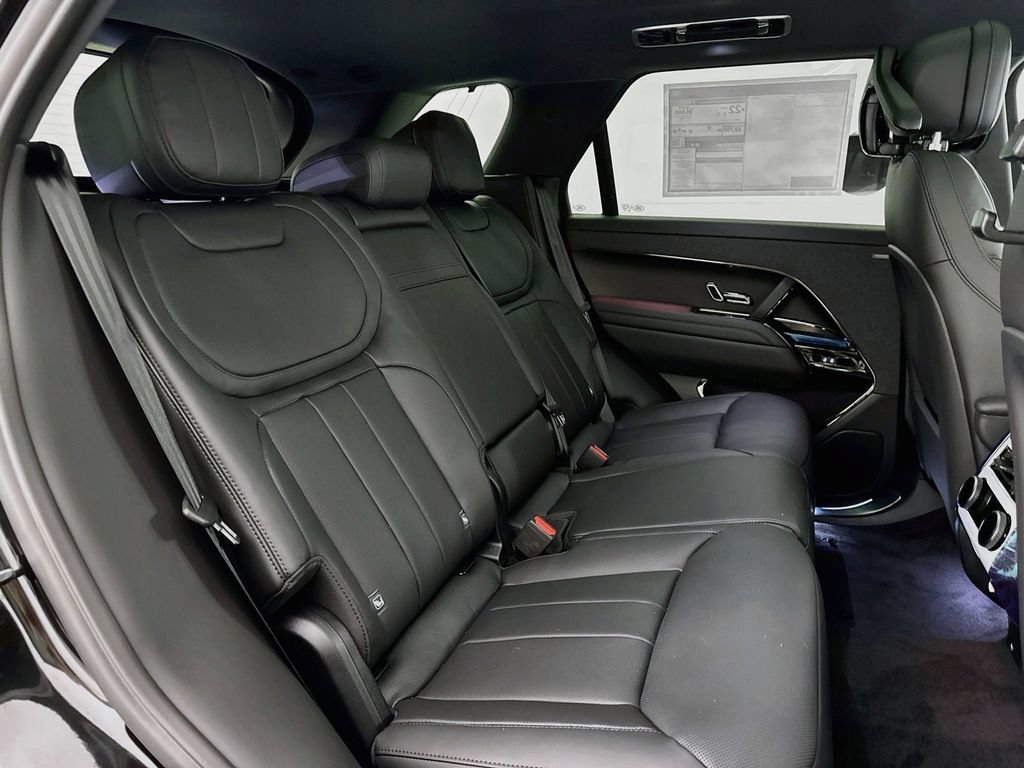 New 2027 Land Rover Range Rover Sport Dynamic SE AWD/4WD image 29