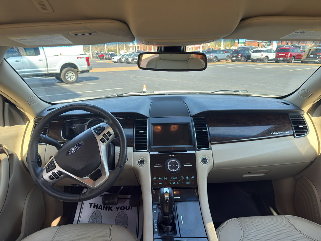 Used 2018 Ford Taurus Limited image 10