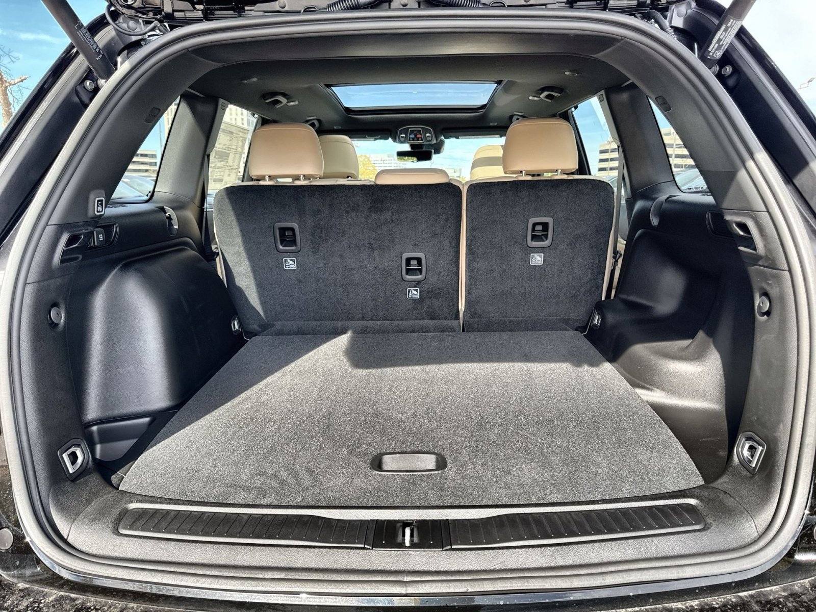 New 2025 Jeep Grand Cherokee Limited w/ Luxury Tech Group II image 26