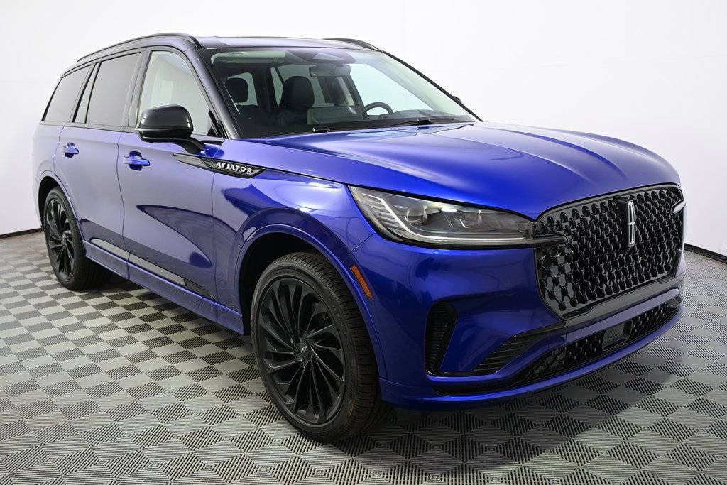 New 2026 Lincoln Aviator Reserve image 8