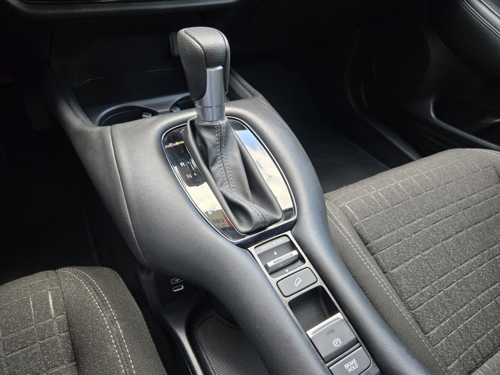 Used 2024 Honda HR-V LX image 17