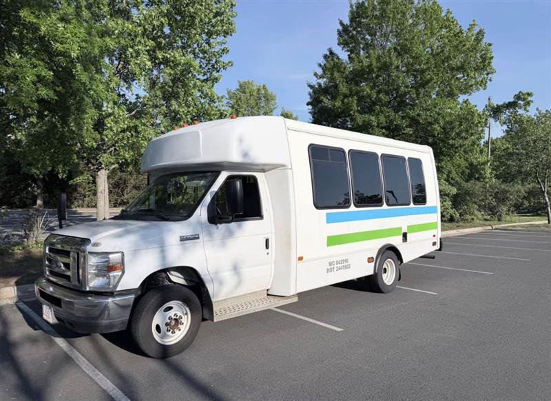 Used 2019 Ford E-450 and Econoline 450 Super Duty w/ Shuttle Bus Prep Package RWD image 1