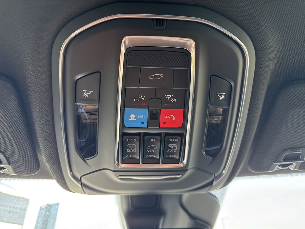 New 2026 Jeep Grand Cherokee Limited w/ Limited Altitude Package AWD/4WD image 27