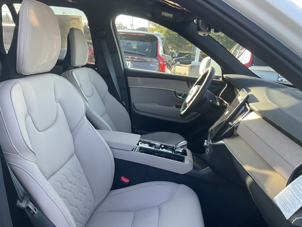 New 2027 Volvo XC90 B6 Plus AWD/4WD image 19