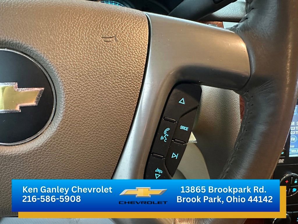 Used 2013 Chevrolet Avalanche LTZ AWD/4WD image 14