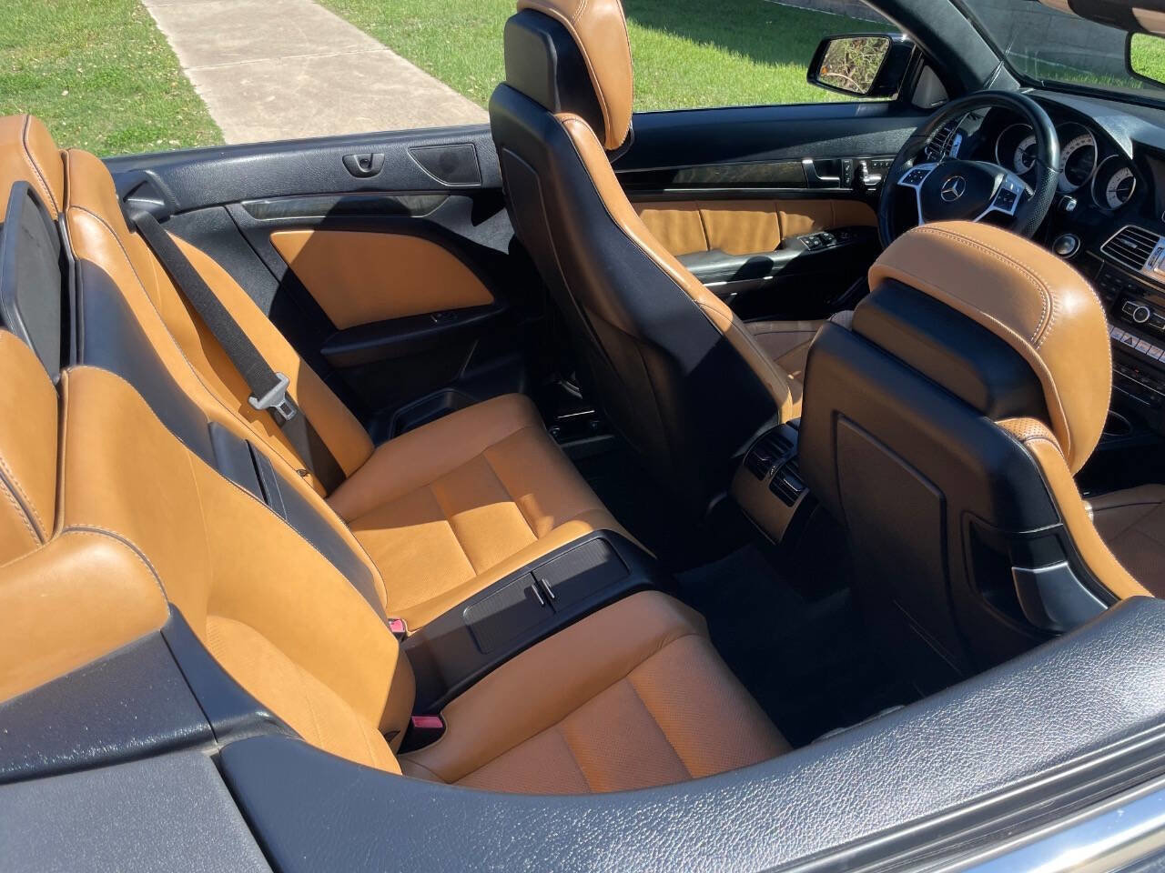 Used 2014 Mercedes-Benz E 550 Cabriolet image 24