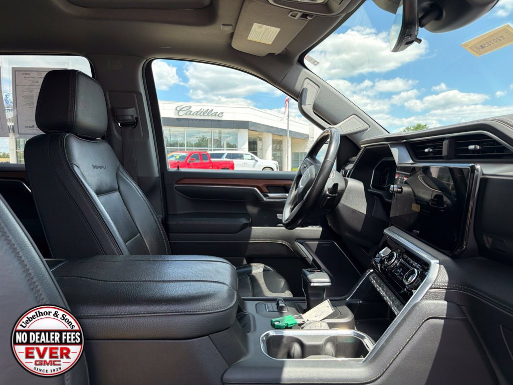 Used 2023 GMC Sierra 1500 Denali w/ Denali Reserve Package AWD/4WD image 2