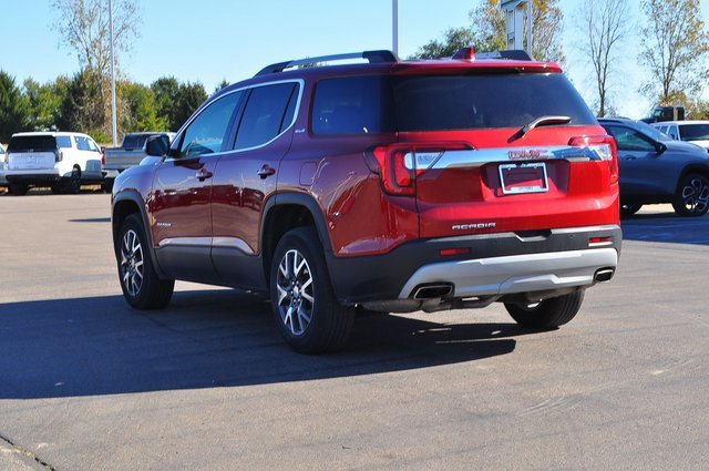 Used 2023 GMC Acadia SLE w/ Driver Convenience Package image 5