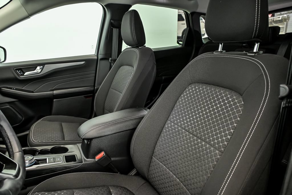 Used 2023 Ford Escape Active w/ Tech Pack #2 AWD/4WD image 14