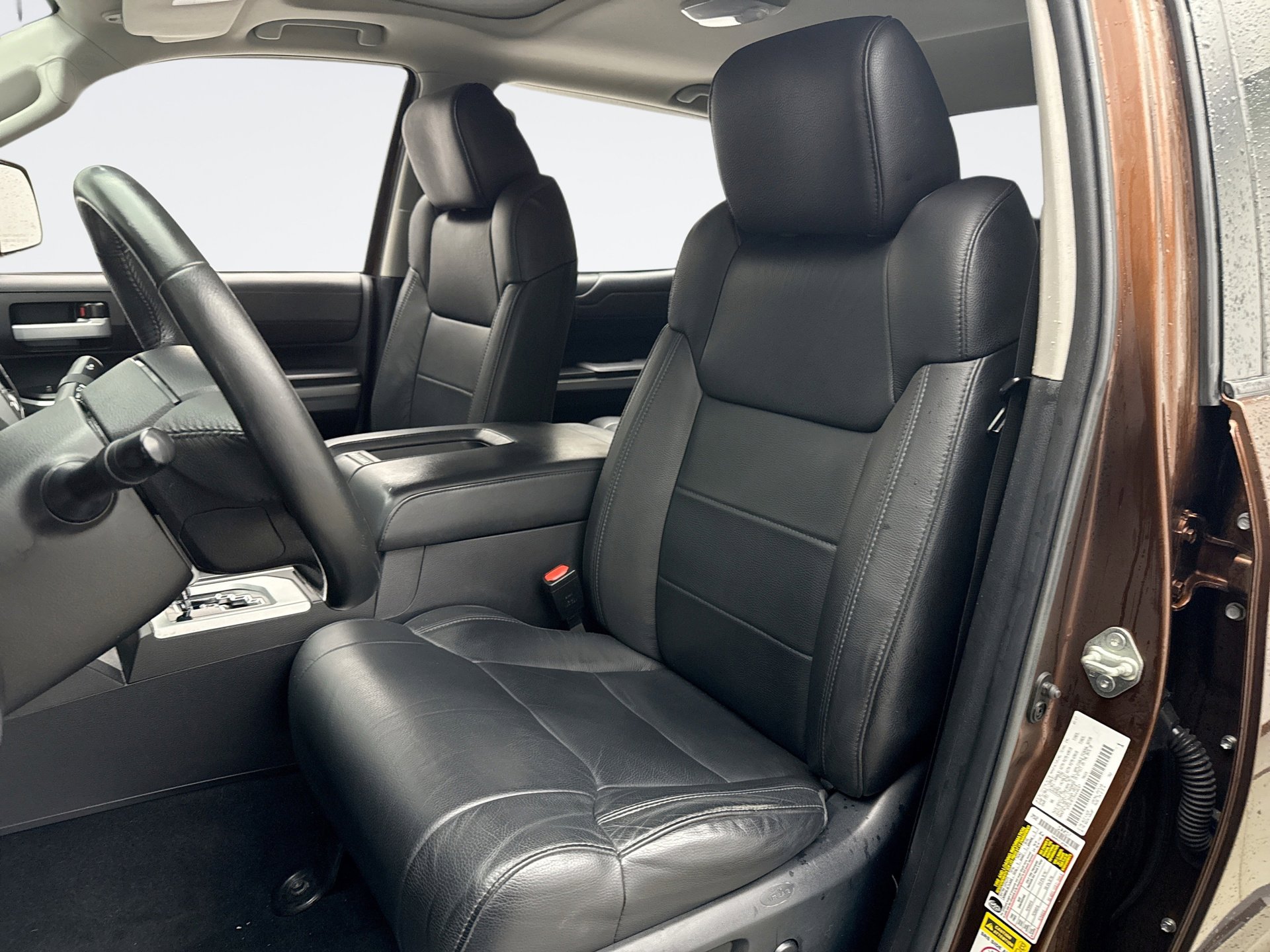 Used 2017 Toyota Tundra Limited w/ Limited Premium Package image 11