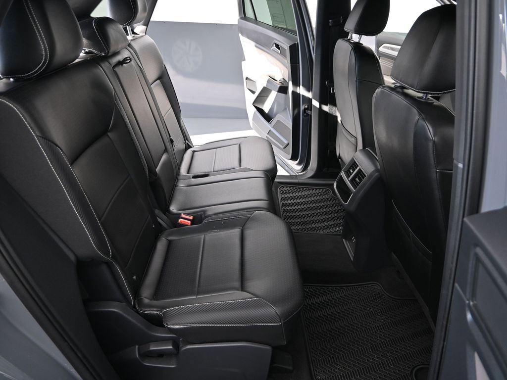 Used 2022 Volkswagen Atlas Cross Sport SE w/ Panoramic Sunroof Package image 26