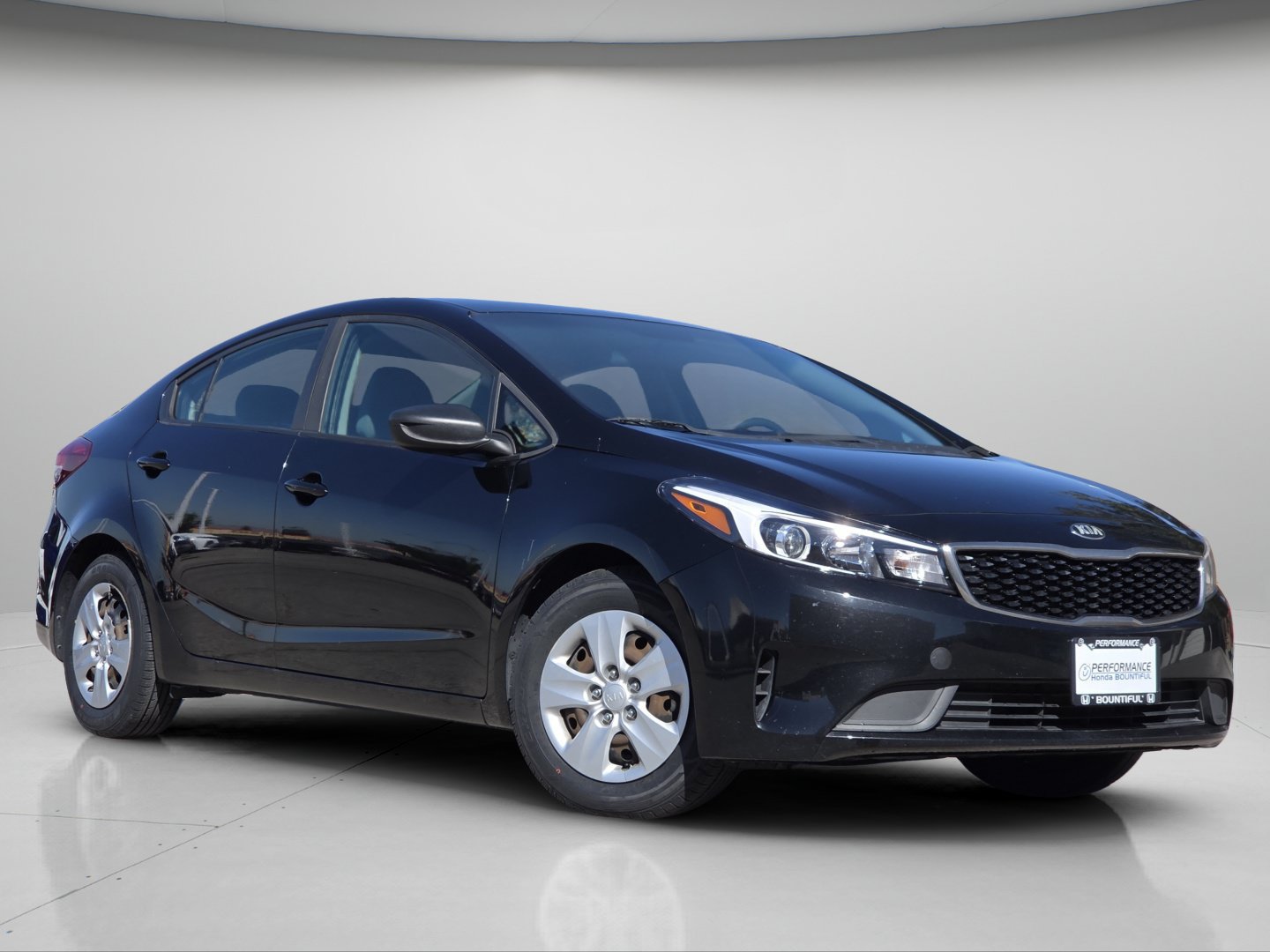 Used 2017 Kia Forte LX w/ LX Popular Package FWD image 2