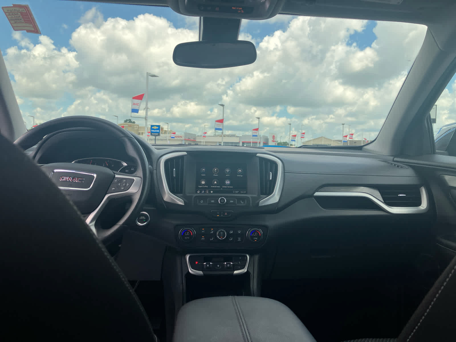Used 2022 GMC Terrain SLE w/ Driver Convenience Package FWD image 31