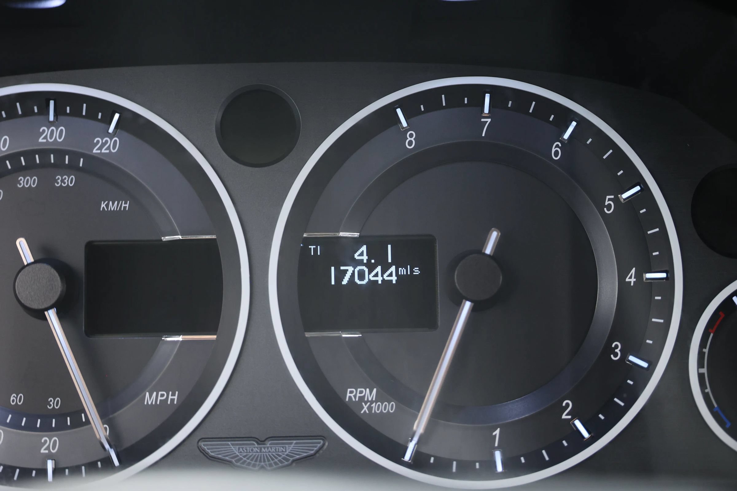 Used 2014 Aston Martin Rapide S RWD image 25