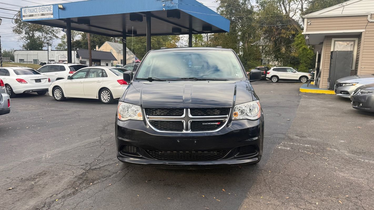 Used 2016 Dodge Grand Caravan SXT image 8