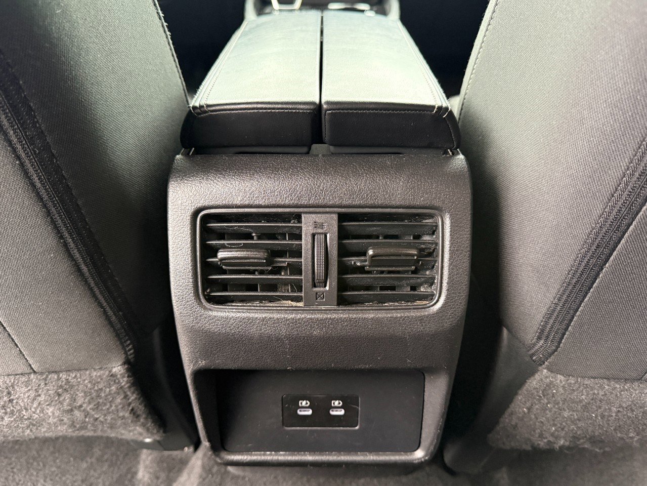 Used 2024 Nissan Rogue SV image 28