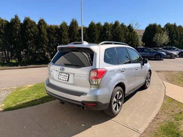 Used 2018 Subaru Forester 2.5i Limited AWD/4WD image 3