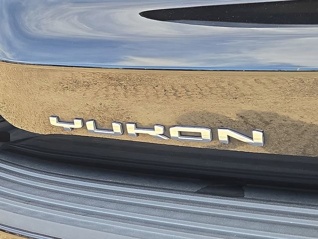 Used 2021 GMC Yukon AT4 w/ AT4 Premium Plus Package image 32