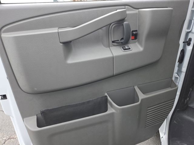 New 2025 Chevrolet Express 3500 w/ Power Convenience Package RWD image 28