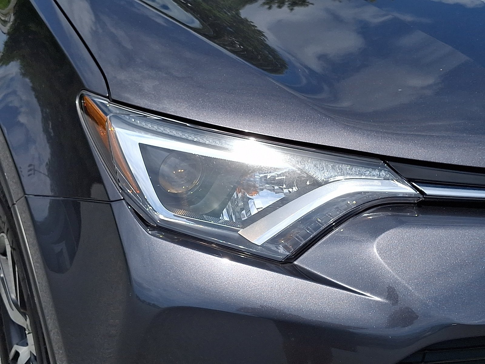 Used 2017 Toyota RAV4 XLE w/ All Weather Liner Package AWD/4WD image 10