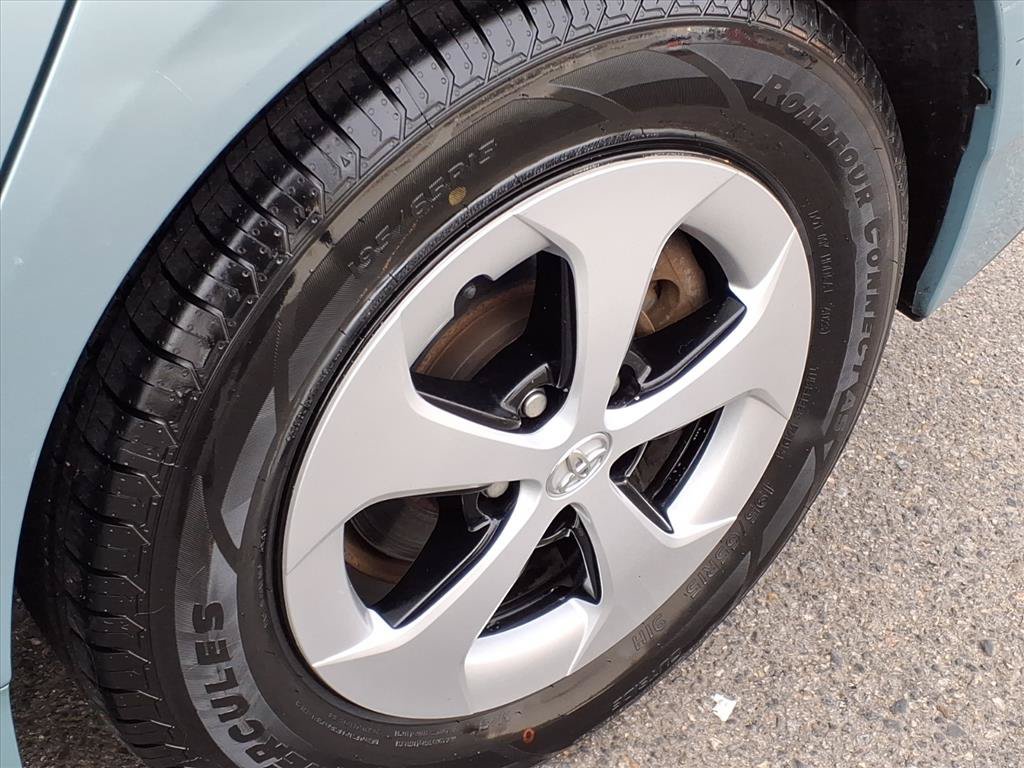 Used 2013 Toyota Prius Two FWD image 10
