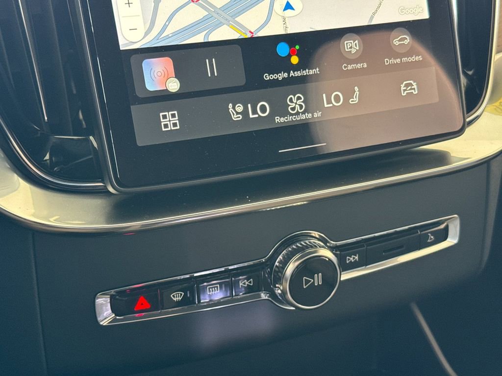 New 2026 Volvo XC90 B6 Plus w/ Protection Package Premier image 21