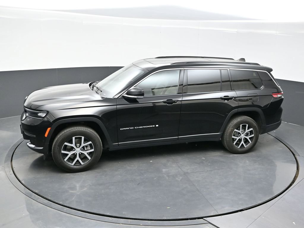 Used 2024 Jeep Grand Cherokee L Limited w/ Luxury Tech Group II image 29