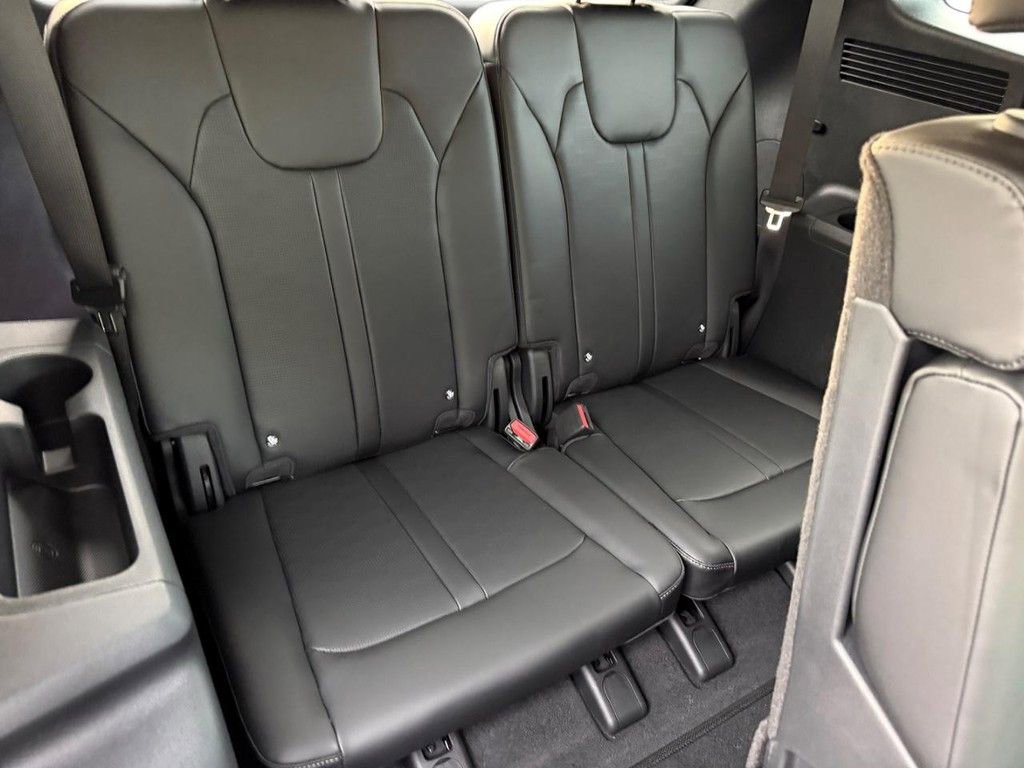New 2026 Kia Sorento S image 6