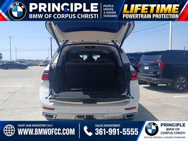 Used 2026 BMW X7 xDrive40i AWD/4WD image 10
