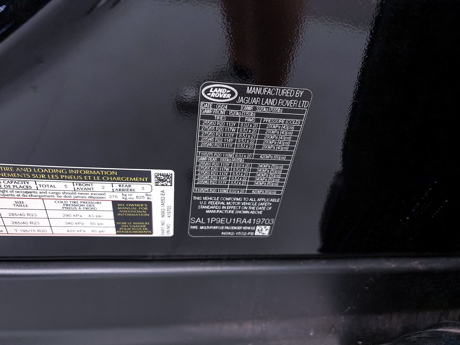 Used 2024 Land Rover Range Rover Sport SE AWD/4WD image 33