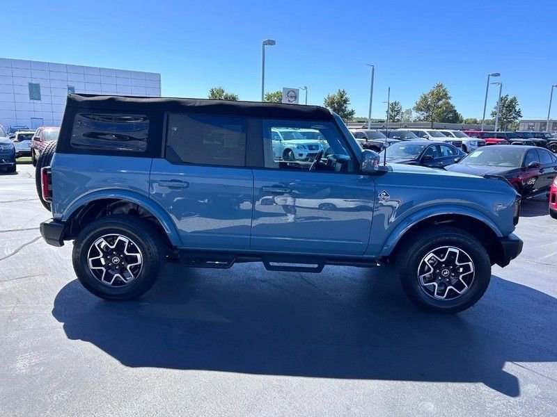 Used 2023 Ford Bronco Outer Banks image 4