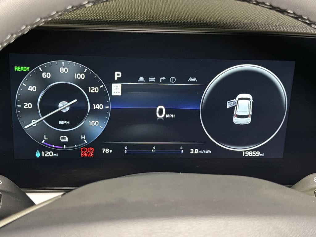 Certified 2024 Kia Niro Wind FWD image 27