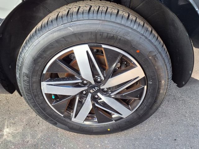 Used 2021 Kia Sorento S image 5