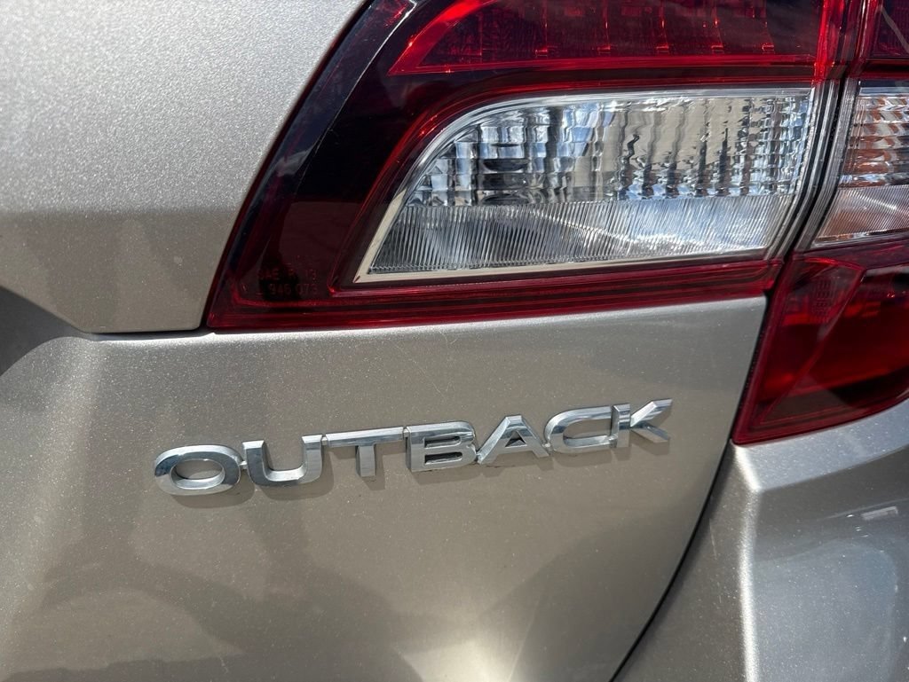 Used 2019 Subaru Outback 2.5i Limited w/ Popular Package #2 AWD/4WD image 6