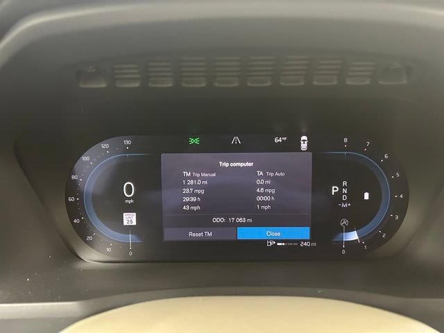 Certified 2025 Volvo XC90 B5 Ultra AWD/4WD image 15