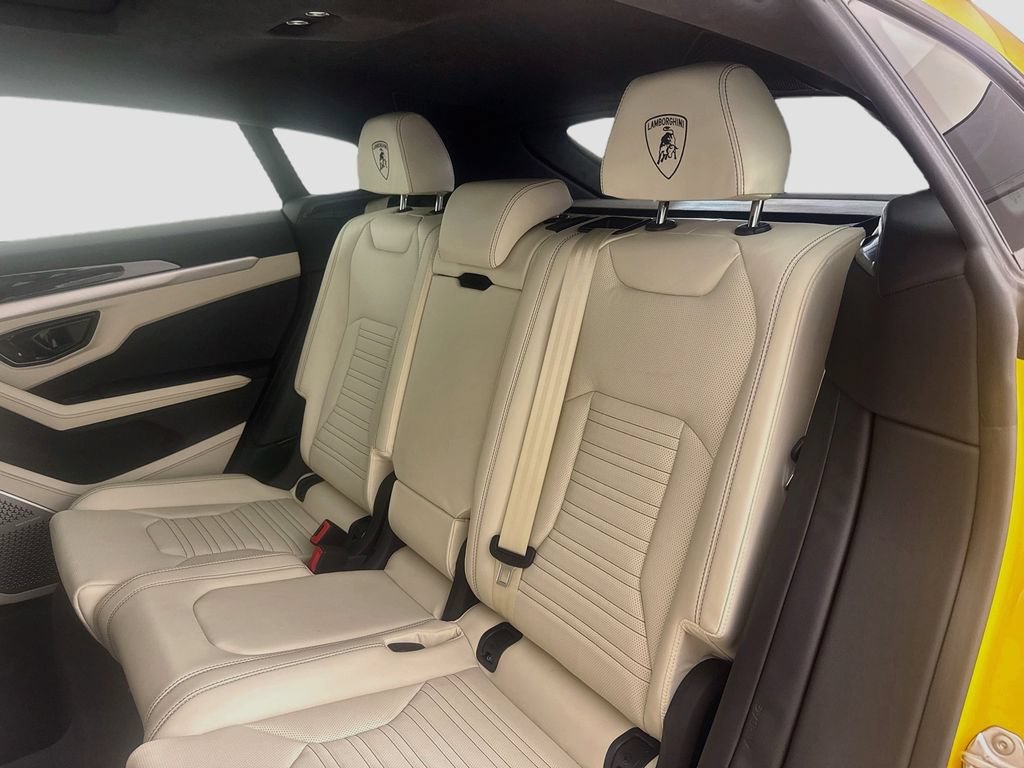 Used 2026 Lamborghini Urus SE AWD/4WD image 24