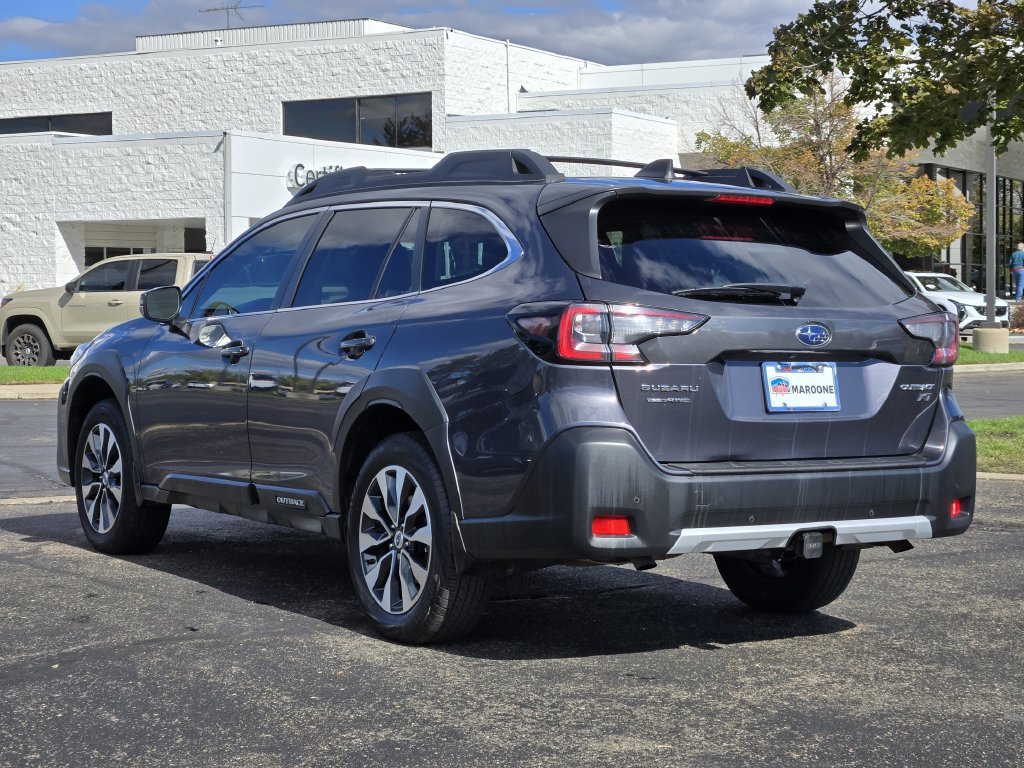 Used 2024 Subaru Outback Limited XT AWD/4WD image 3