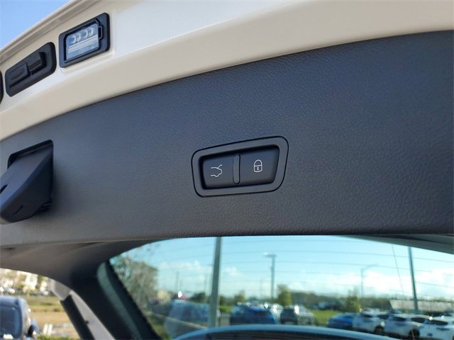 New 2025 Alfa Romeo Tonale w/ Premium Package image 8