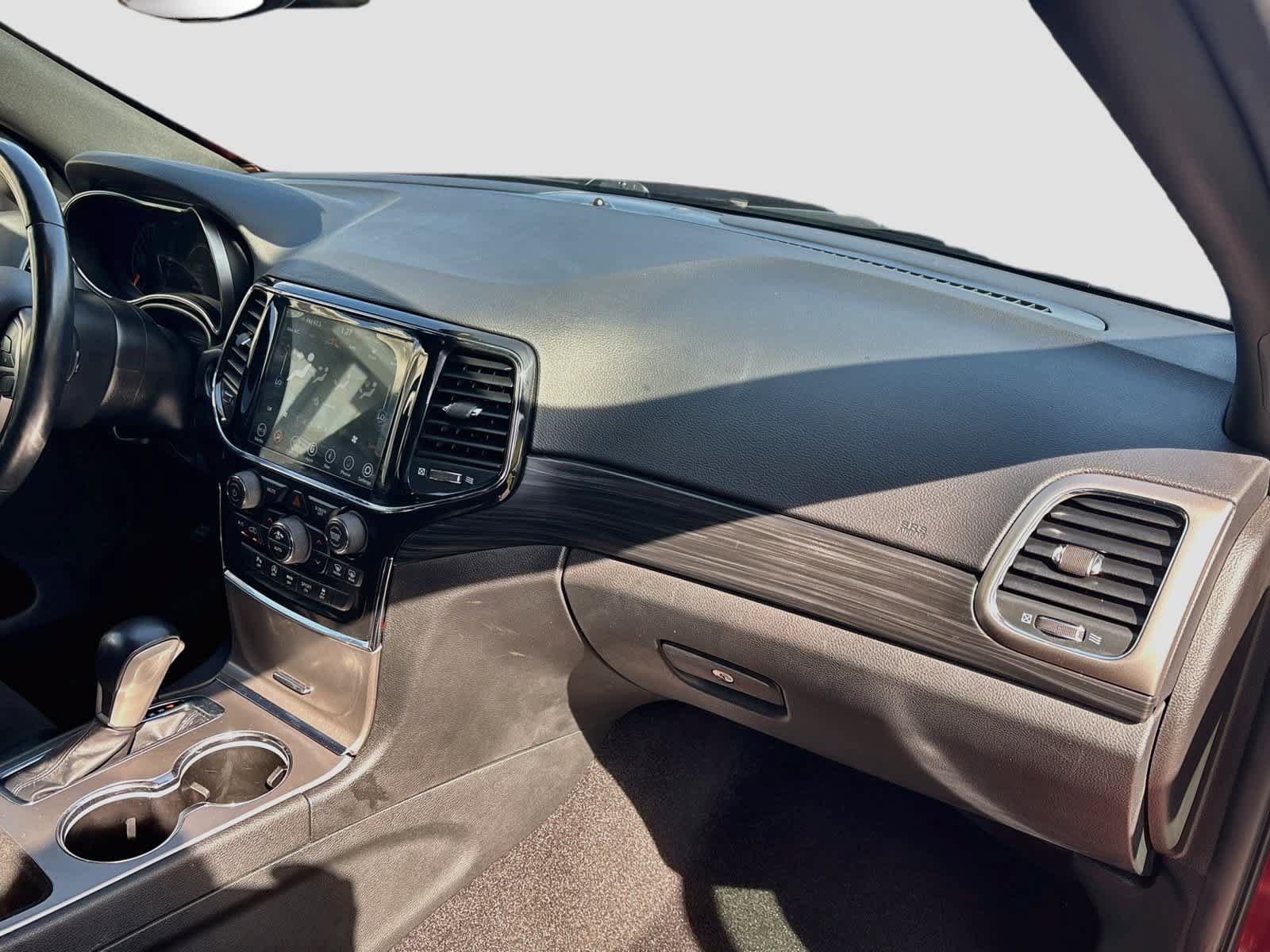 Used 2022 Jeep Grand Cherokee Laredo X RWD image 29